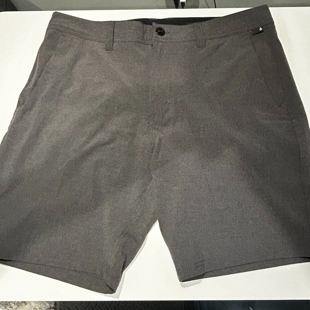 Volcom Men’s Hybrid Shorts – Size 36 – Charcoal Grey – Lightweight Stretch